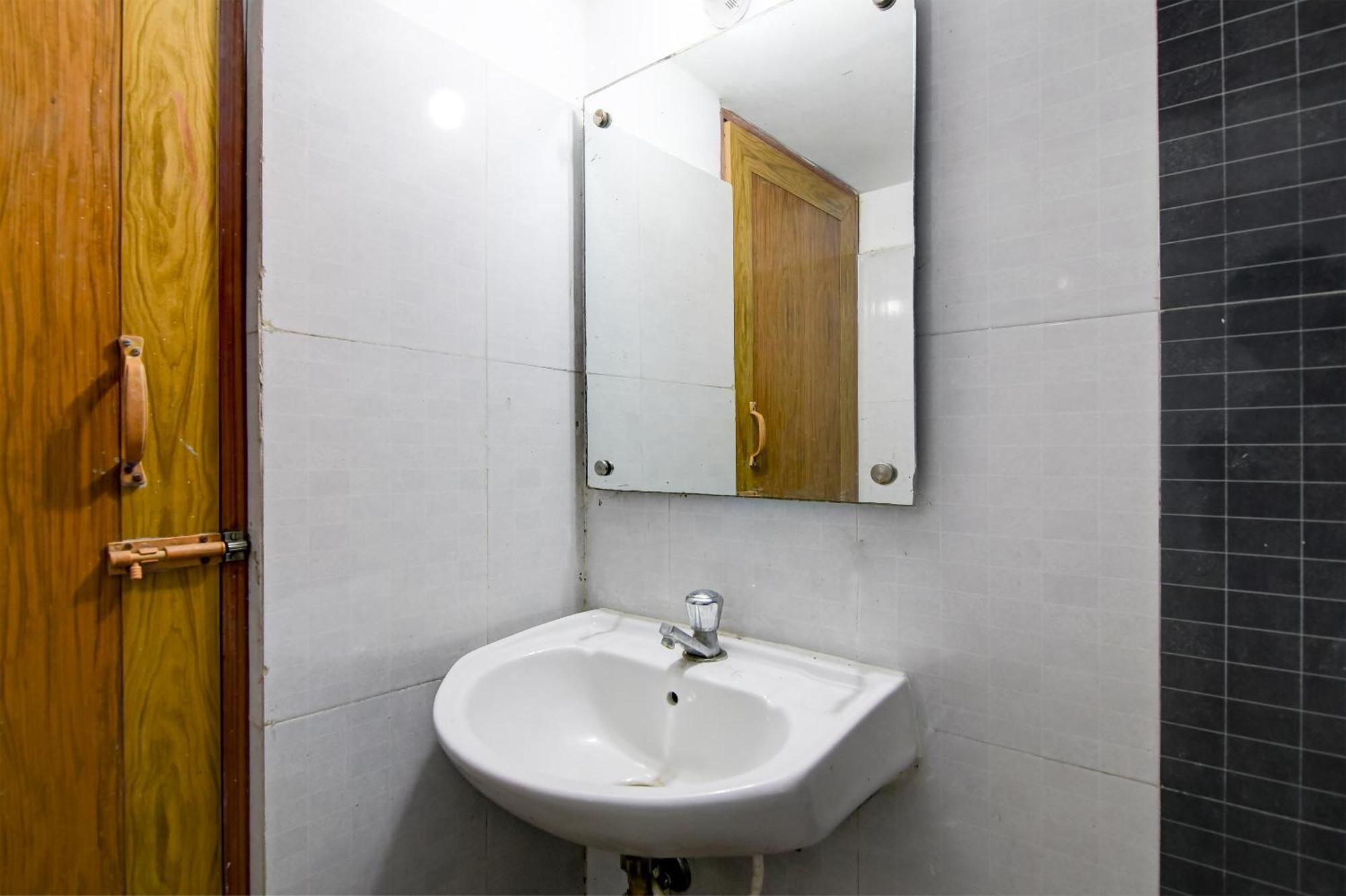 Salt Lake Inn Колката Екстер'єр фото